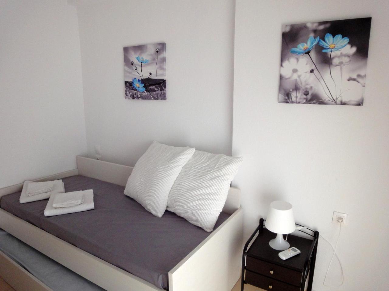 Nikos Apartment *