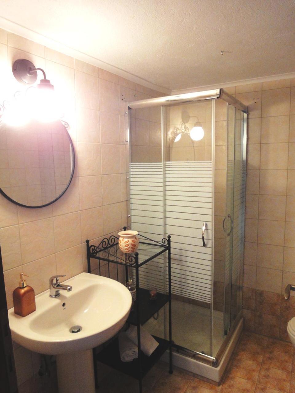 Apartment Nikos *