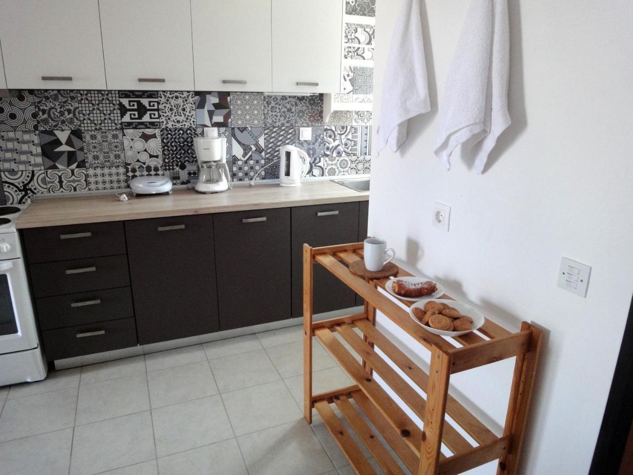 Apartment Nikos *